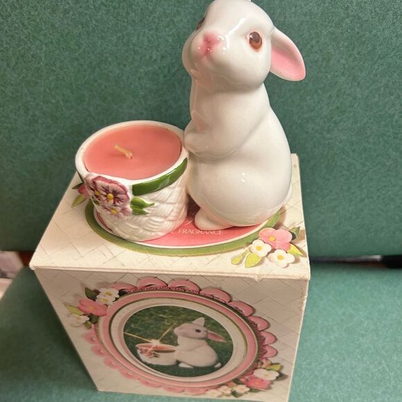 Vintage Avon Bunny Bright  ceramic candle holder - Picture 3 of 5